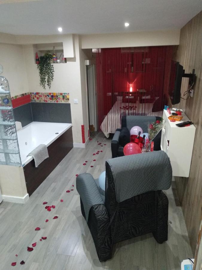 Apartamento Loft jacuzzi rojo Casa ermita San Antonio Ubrique Exterior foto